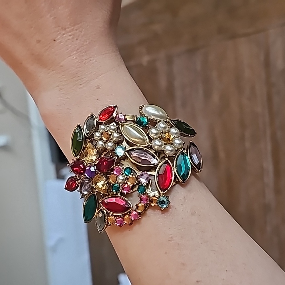 Cuff bracelet